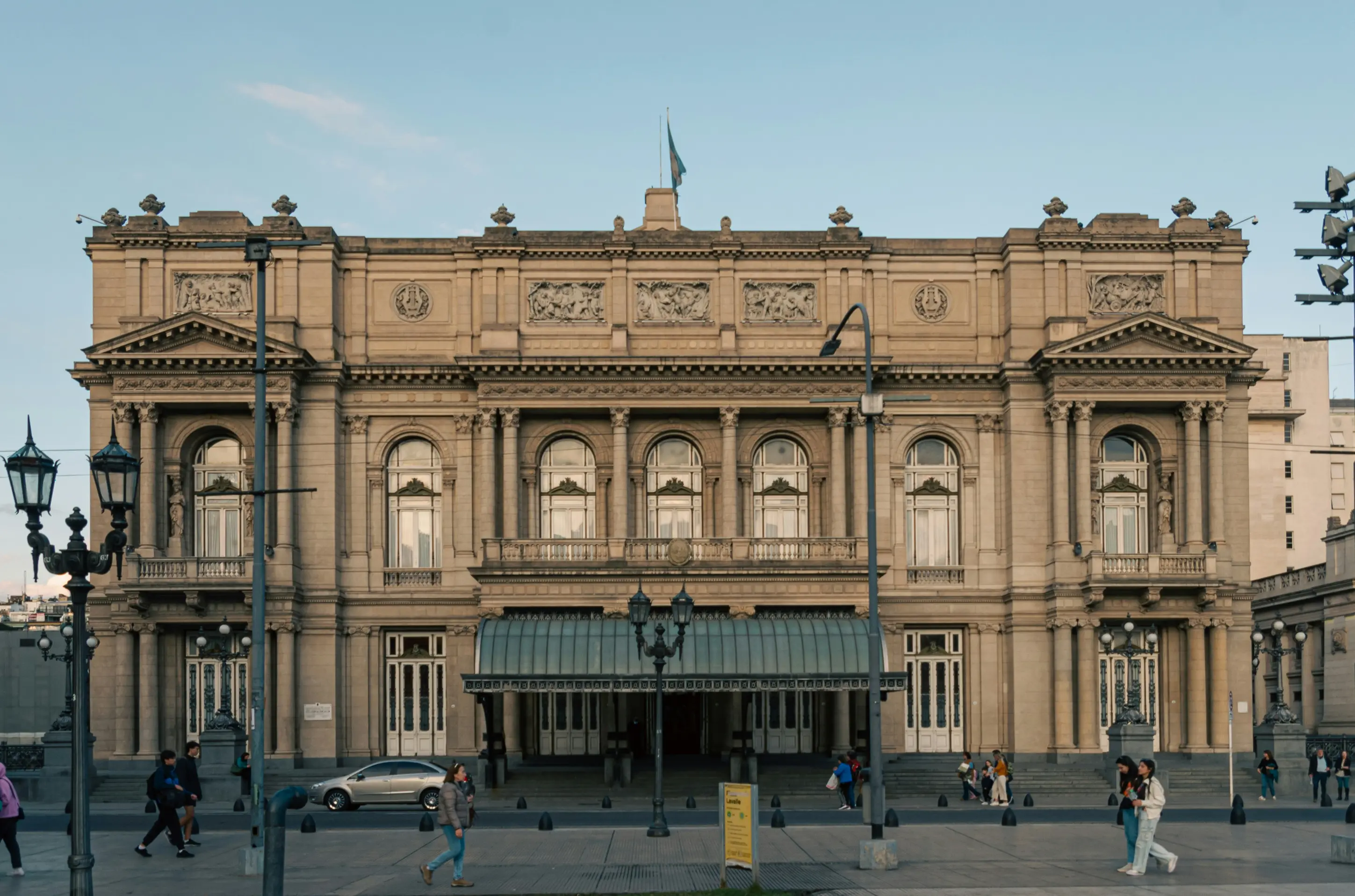 Travel page museum image